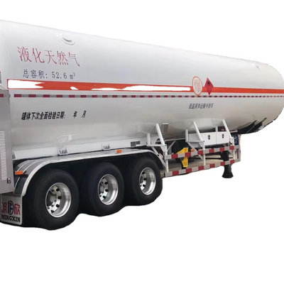 Desain proses terbaru dari CIMC adalah semi trailer medium cair tiga sumbu yang terbuat dari baja kekuatan tinggi.