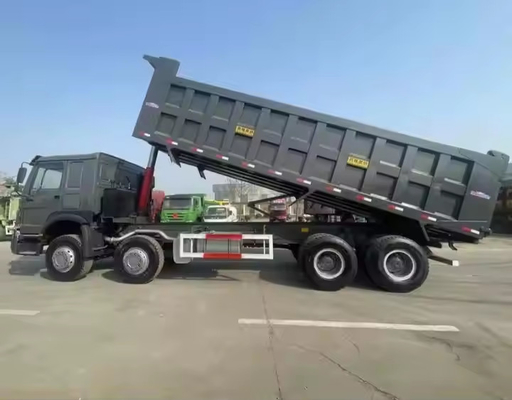 Kargo berat khusus 50T 375hp 6 silinder bahan bakar diesel 8 * 4 truk penghancur