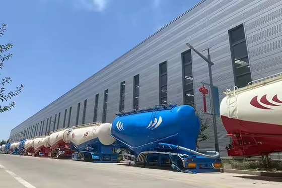 Kendaraan Master 3 Axles 60cbm Cement Tanker Trailer Bulk Cement Tank Trailer Dry Bulk Cement Semi Trailer